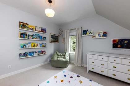 Basement Recreation Room Photo of 618 Colborne Street, New Westminster, BC
