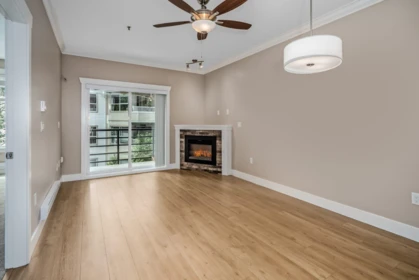 Kitchen Photo of 305 8183 121a Street, Surrey, BC