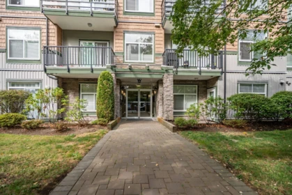 305 8183 121a Street, Surrey, BC, Surrey — Apartment/Condo for sale
