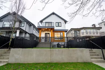 1 2753 Nanaimo Street, Vancouver, BC, Vancouver — Half Duplex for sale