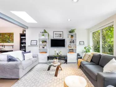 Dining Area Photo of 3706 W King Edward Avenue, Vancouver, BC