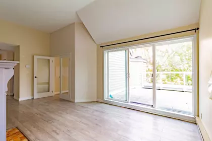 306 5025 Sanders Street, Burnaby, BC, Burnaby — Apartment/Condo for sale