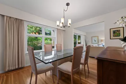 Kitchen Photo of 3845 Southridge Avenue, West Vancouver, BC