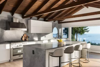 Kitchen Island Photo of 2235 Chairlift Road, West Vancouver, BC
