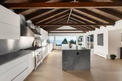 Kitchen Photo of 2235 Chairlift Road, West Vancouver, BC