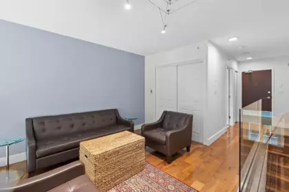 Hallway Photo of 409 610 Granville Street, Vancouver, BC
