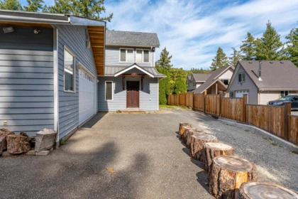 5393 Sans Souci Road, Halfmoon Bay, BC, Halfmoon Bay — Single Family Residence for sale