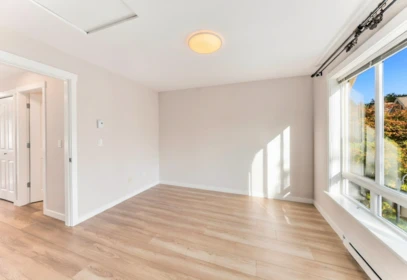 Office / Den Photo of 13 4288 Sardis Street, Burnaby, BC