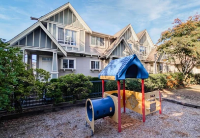 Swimming Pool Photo of 13 4288 Sardis Street, Burnaby, BC