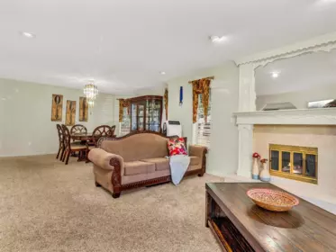 Family Room Photo of 14337 77 Avenue, Surrey, BC