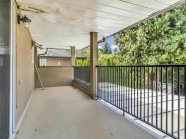 Garden / Landscaping Photo of 14337 77 Avenue, Surrey, BC