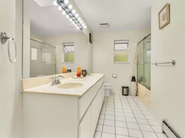 Mudroom Photo of 14337 77 Avenue, Surrey, BC