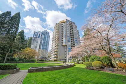 Backyard Photo of 1405 6070 Mcmurray Avenue, Burnaby, BC