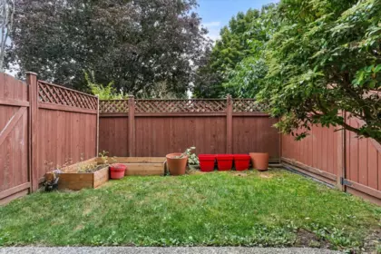 Front Yard Photo of 31 9470 Hazel Street, Chilliwack, BC