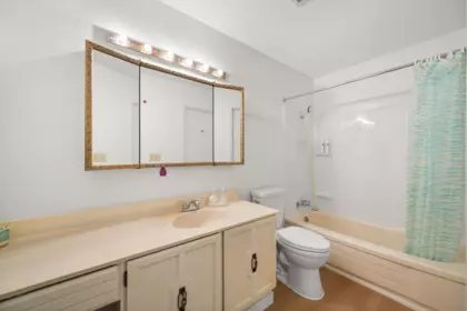 Laundry Room Photo of 253 5421 10th Avenue, Delta, BC