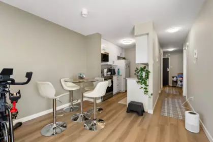 Kitchen Photo of 706 6759 Willingdon Avenue, Burnaby, BC