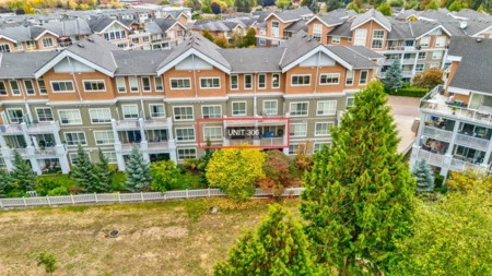 Family Room Photo of 306 6470 194 Street, Surrey, BC