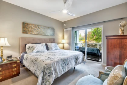 Guest Bathroom Photo of 306 6470 194 Street, Surrey, BC