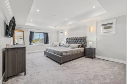 Basement Recreation Room Photo of 14215 61b Avenue, Surrey, BC