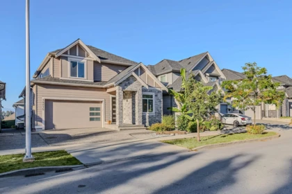 14215 61b Avenue, Surrey, BC, Surrey — Single Family Residence for sale