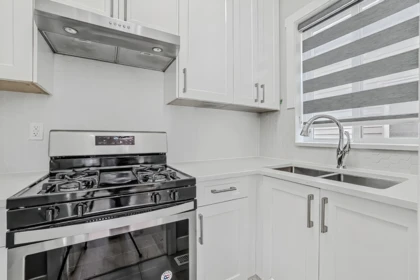 Guest Bathroom Photo of 14215 61b Avenue, Surrey, BC