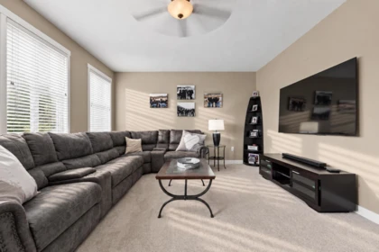 Entry Foyer Photo of 25 11160 234a Street, Maple Ridge, BC