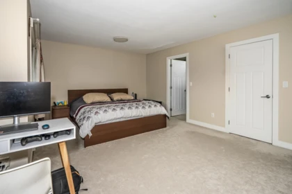 Hallway Photo of 4 30748 Cardinal Avenue, Abbotsford, BC