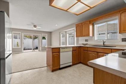 Walk-In Closet Photo of 31 9102 Hazel Street, Chilliwack, BC