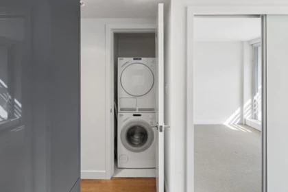 Guest Bathroom Photo of 1211 777 Richards Street, Vancouver, BC