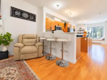 33 5839 Panorama Drive, Surrey, BC, Surrey — Townhouse for sale