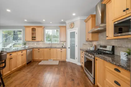 13186 Shoesmith Crescent, Maple Ridge, BC, Maple ridge — Single Family Residence for sale