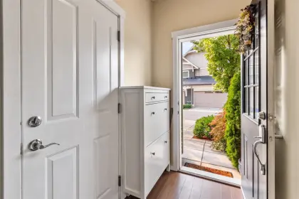220 3105 Dayanee Springs Boulevard, Coquitlam, BC, Coquitlam — Townhouse for sale