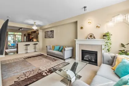 220 3105 Dayanee Springs Boulevard, Coquitlam, BC, Coquitlam — Townhouse for sale