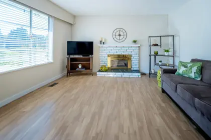 21823 Mountain View Crescent, Maple Ridge, BC, Maple ridge — Single Family Residence for sale