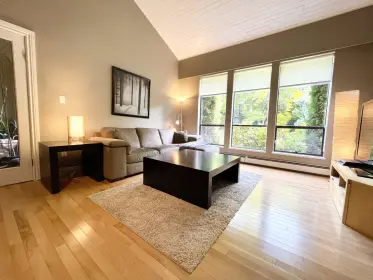 3635 Lynndale Crescent, Burnaby, BC, Burnaby — Single Family Residence for sale