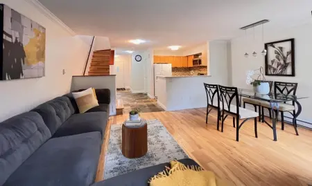 43 40200 Government Road, Squamish, BC, Squamish — Townhouse for sale