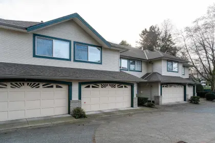 8 11910 90 Avenue, Delta, BC, Delta — Townhouse for sale
