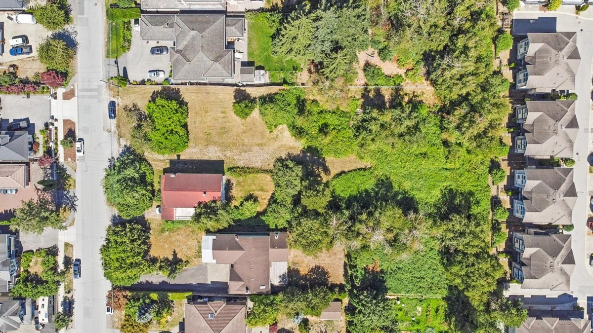 Laundry Room Photo of 7640 Bridge Street, Richmond, BC