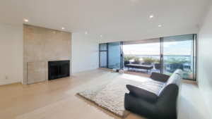 21 2250 Folkestone Way, West Vancouver, BC