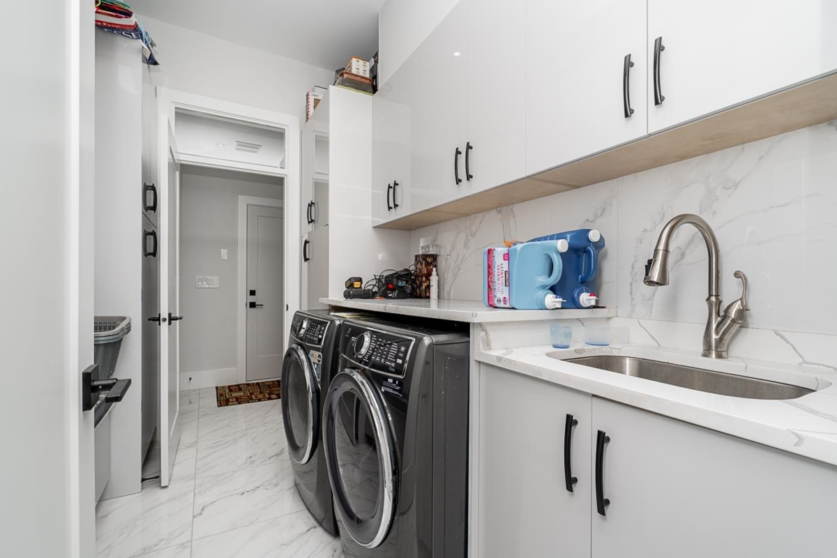 Backyard Photo of 14752 60a Avenue, Surrey, BC