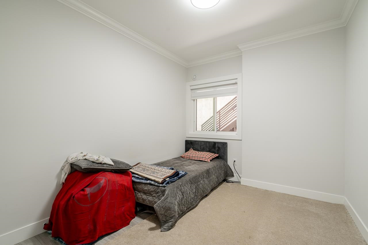 Community Amenities Photo (Clubhouse) of 14752 60a Avenue, Surrey, BC