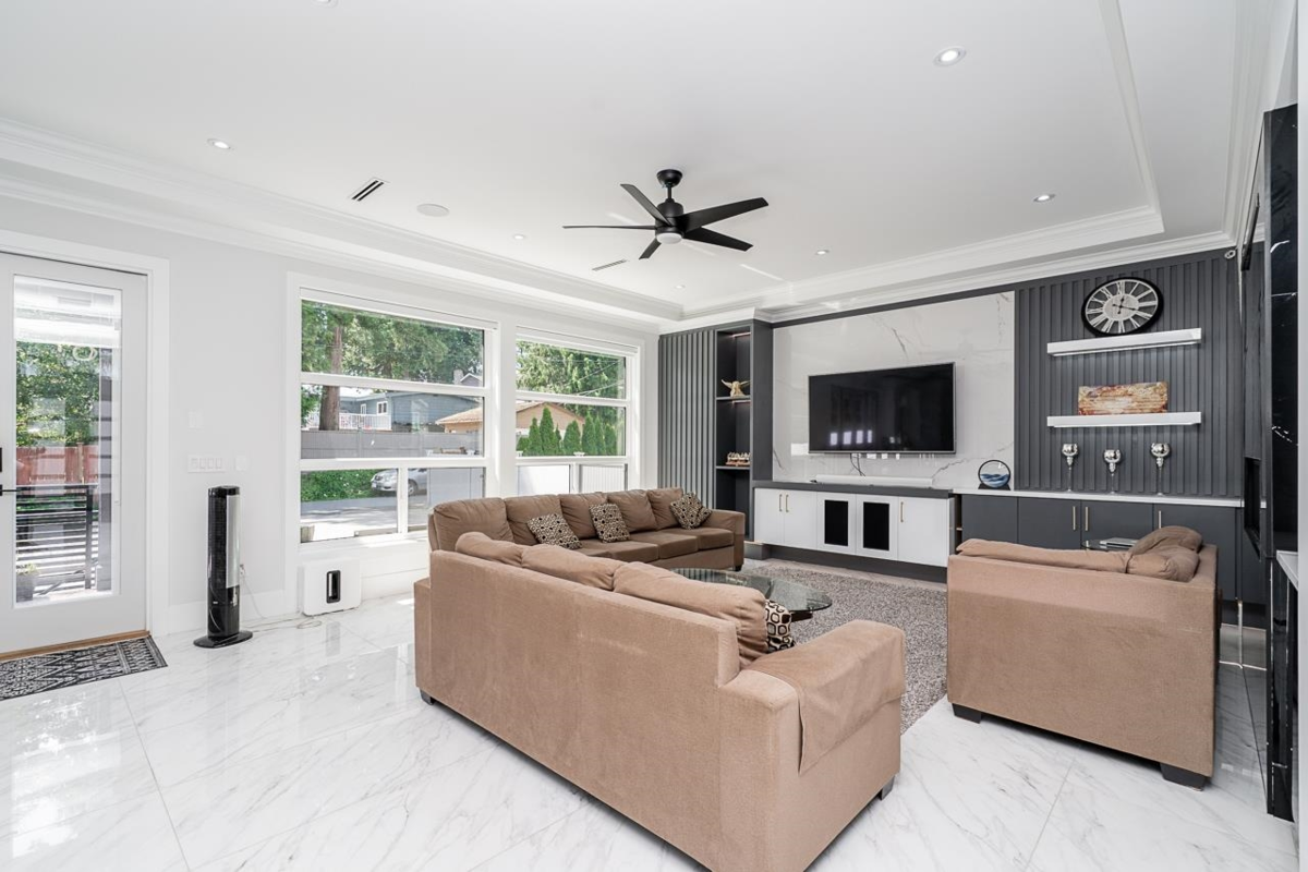 Dining Area Photo of 14752 60a Avenue, Surrey, BC