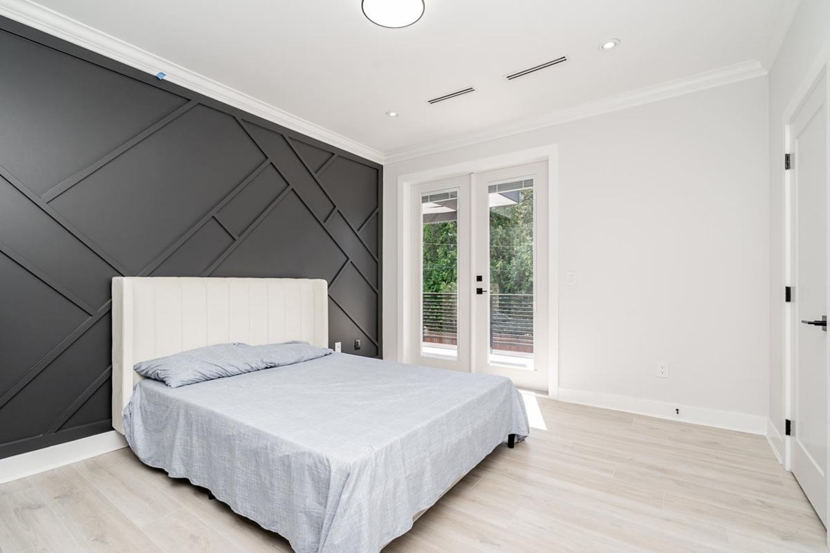 Entry Foyer Photo of 14752 60a Avenue, Surrey, BC