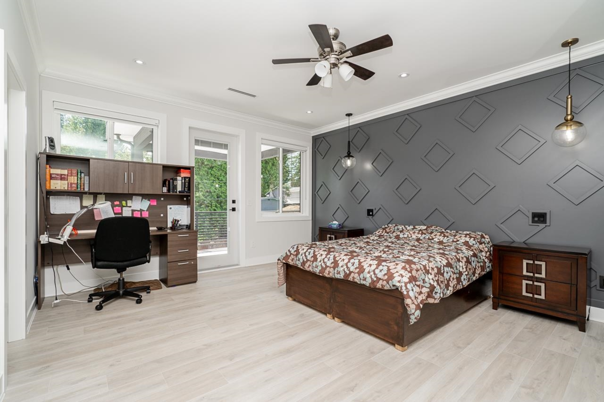 Guest Bathroom Photo of 14752 60a Avenue, Surrey, BC