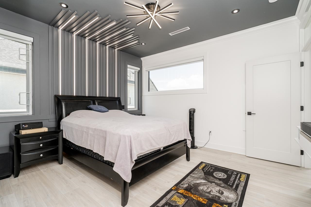 Laundry Room Photo of 14752 60a Avenue, Surrey, BC