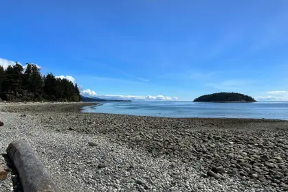 5396 Wakefield Beach Lane, Sechelt, BC, Sechelt — Townhouse for sale