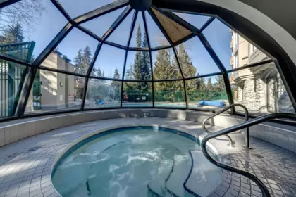 418 4809 Spearhead Drive, Whistler, BC, Whistler — Apartment/Condo for sale