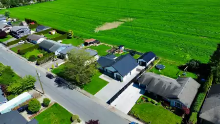 1716 Agassiz Avenue, Agassiz, BC, Agassiz — Single Family Residence for sale
