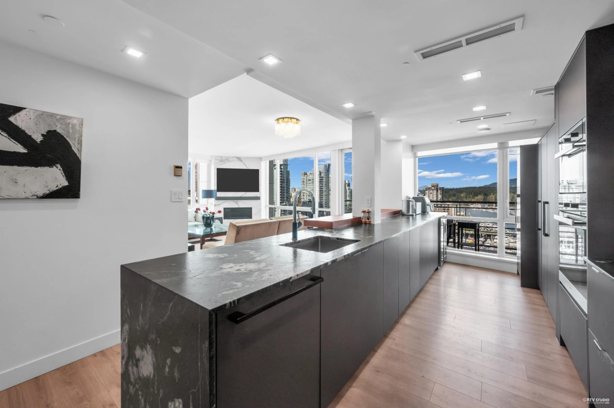 Pantry Photo of 1304 323 Jervis Street, Vancouver, BC