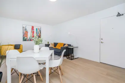 303 8690 Montcalm Street, Vancouver, BC, Vancouver — Apartment/Condo for sale